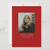 Moderne Simple Script Two Photo Red Afstuderen Aankondiging (Achterkant)