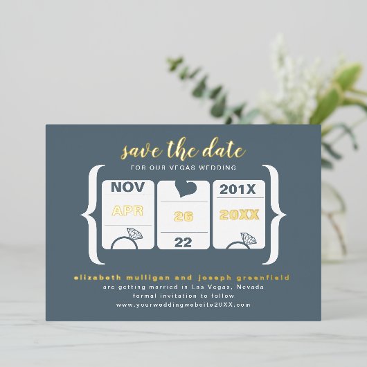 Moderne Slot Machine Weddenschap Save the Date Folie Uitnodiging (Staand Voorkant)