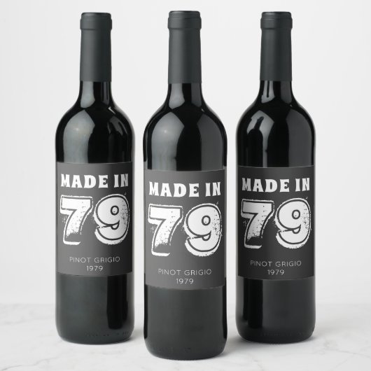 Moderne stand van zaken in 79 oktober wijn etiket (Flessen)