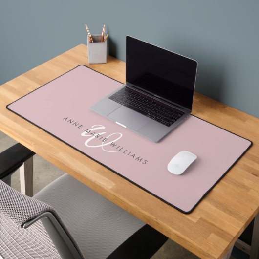 Moderne Stof Lilac Witte Script Monogram Bureaumat (Kantoor 2)
