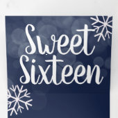 Moderne Sweet 16 Scattered Snowflakes Bokeh Lights Drieluik Uitnodiging (Binnenzijde eerst)