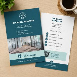 Moderne Teal Schoonmaakdiensten met QR Flyer