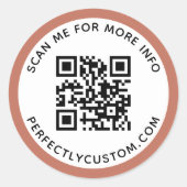 Moderne terracotta brown border QR code and text Ronde Sticker (Voorkant)