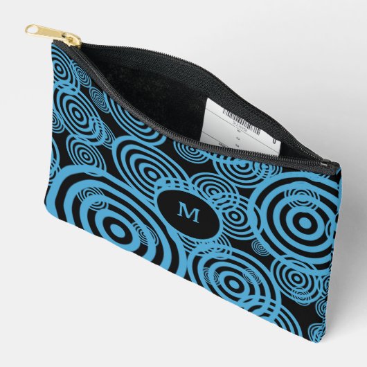 Moderne, trendy blauwe cirkels op zwart monogram etui (Open)