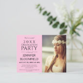 MODERNE TRENDY PINK 2025 GRADUATION INVITATION (Debout devant)