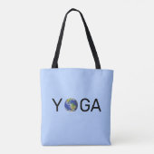 Moderne trendy yoga-aarde op lichtblauw draagtas (Achterkant)