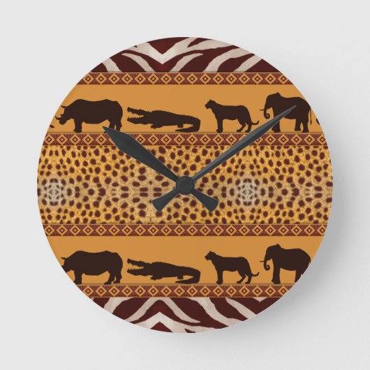 Moderne tribale Afrikaanse Cheetah Pattern Dierafd Ronde Klok (Voorkant)