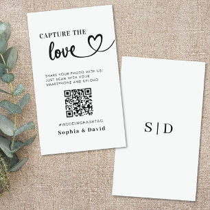 Moderne trouwfoto's leggen de liefde QR-code vast Informatiekaartje
