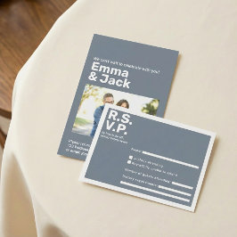 Moderne typografie Blauw Vet RSVP Huwelijk Kaartje