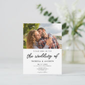 Moderne typografie foto bruiloft uitnodiging (Staand voorkant)