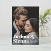 Moderne Typografie Foto Wedding Save The Date (Staand voorkant)