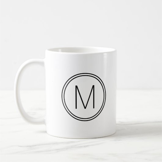 Moderne Typografie Monogram Zwart-wit Koffiemok (Links)