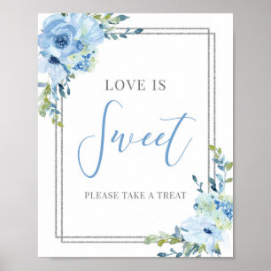 Moderne typografie stoffige blauwe liefde is zoet poster