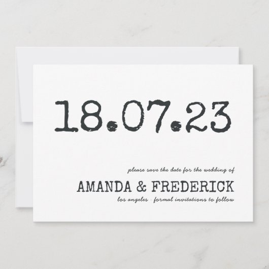 Moderne typografie van schrijfmachine-huwelijk uit save the date (Voorkant)