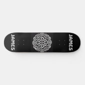 Moderne typografie Zwart-wit Keltische kunst Funky Skateboard (Horizontaal)