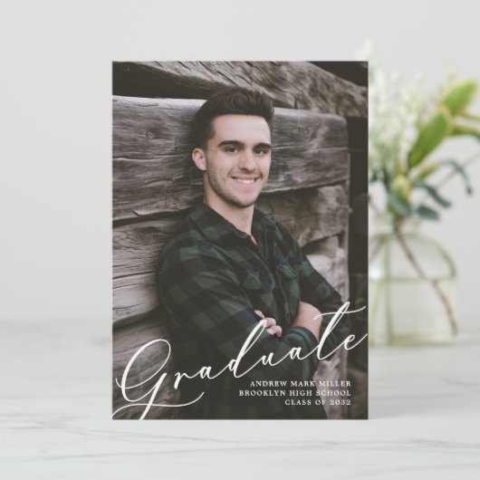 Moderne Unieke Manuscript bekleding Twee Afstudere Aankondiging (Staand voorkant)