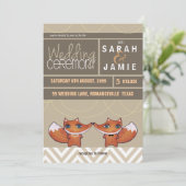 Moderne Unique Renards Mariage Couple Invitation (Debout devant)