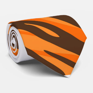 Moderne vormgeving voor pelzen in tijger stropdas