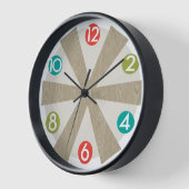 Moderne wandklok uit het midden van de eeuw - kleu (Hoek)