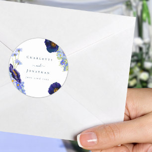 Moderne Wilde Bloemen Blauwe Trouwdag Ronde Sticker