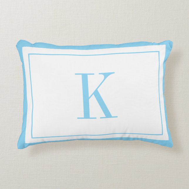 Moderne witte &hemelblauwe monogram accent kussen (Voorkant)