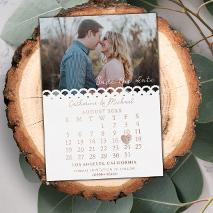 Moderne witte kanten fotokalender Save The Date Folie Uitnodiging