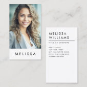 Moderne witte minimalistische aangepaste foto vert visitekaartje (Voorkant / Achterkant)