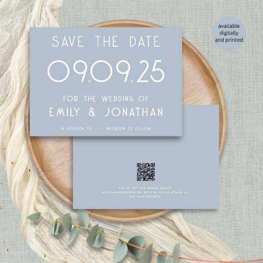 Moderne witte typografie Dusty Blue Wedding Save The Date