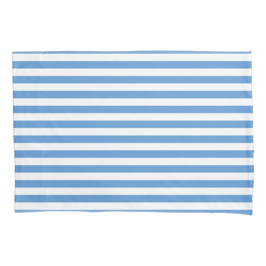 Moderne Zee Blue en White Stripe Beachy Kussensloop (Voorkant-Links)