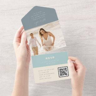 Moderne Zee Glas Stof Blauw Trouw QR Code RSVP All In One Uitnodiging
