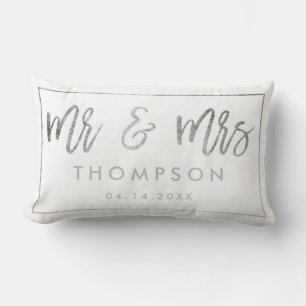 Moderne zilveren witte Mr en Mrs huwelijksgeschenk Kussen