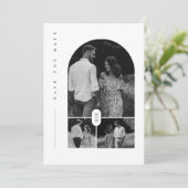 Moderne zwart-wit fotocollage Bewaar de datum Kaart (Staand voorkant)
