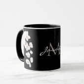 Moderne zwart-wit orchideeën Floral Monogram Mok (Voorkant links)