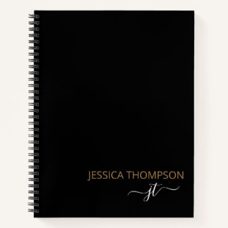 Moderne zwarte Gold Simple Script Monogram Name Notitieboek