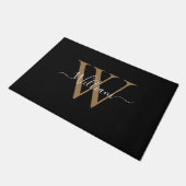 Moderne zwarte gouden monogram script naam deurmat (Schuin)