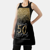 Moderne zwarte goudglitter 50ste verjaardag typogr schort (Insitu)
