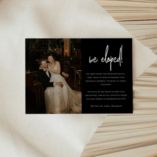 Moderne Zwarte Script Trouwfoto Elopement Aankondiging