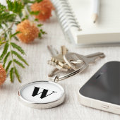 Moderne zwarte zwarte, aangepaste monogram initiaa sleutelhanger (Zijkant)