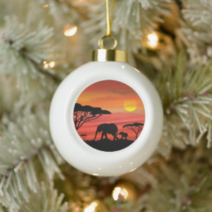 Moeder en Baby olifant in de Serengeti Keramische Bal Ornament
