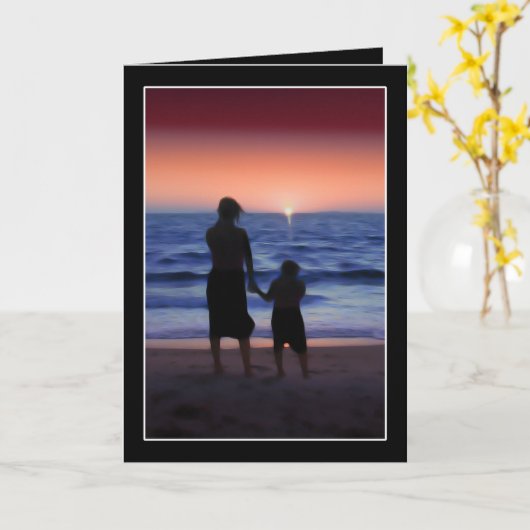 Moeder en dochter lopen op het strand kaart (Gele Bloem)