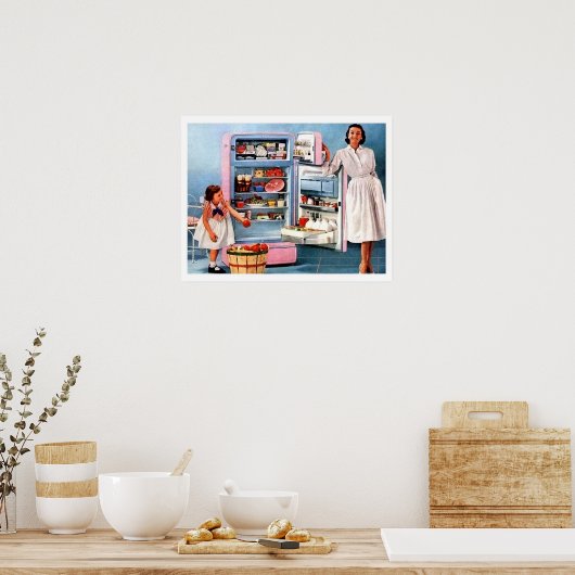 Moeder en dochter naast volle koelkast en appels poster (Keuken)