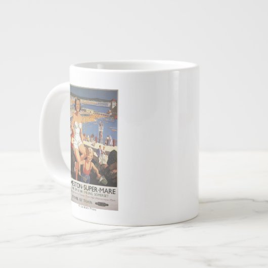 Moeder en zoon op het strand Poster Jumbo Mok (Voorkant links)