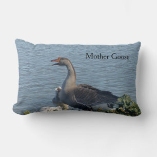 Moeder Goose is aan het werk, Baby Pillow voor Nur Kussen
