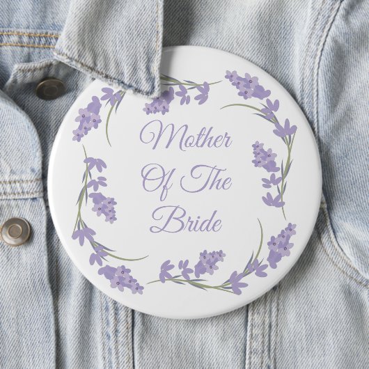 Moeder van de Bride Lavender Floral Wreath Button (In situ)