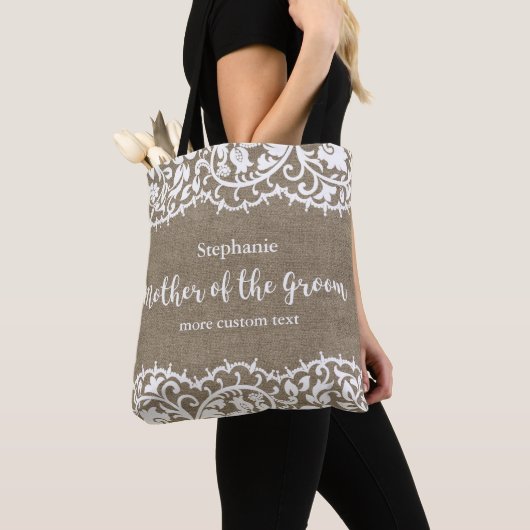 Moeder van de Groom Rustic Lace Burlap Custom Tote Bag (Dichtbij)
