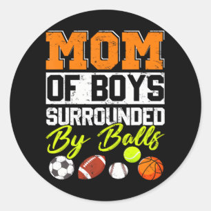 Moeder van jongens omringd door ballen sport Footb Ronde Sticker