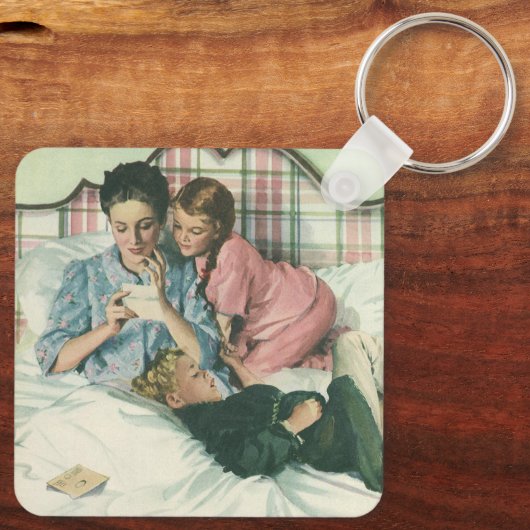 moederdag, kinderen die kaarten lezen in bed sleutelhanger (Achterkant)