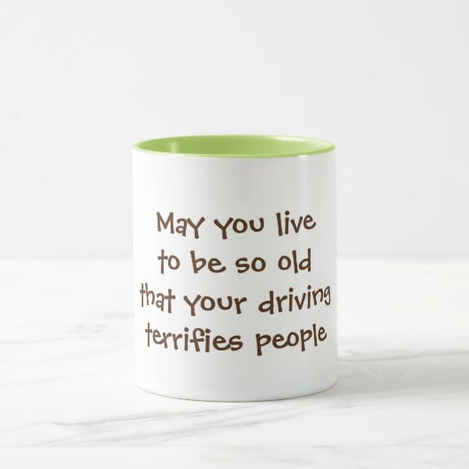 Moge je zo oud worden als een grapje? mok (Midden)