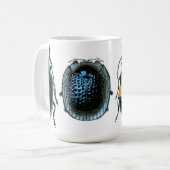 Mok blauwe en gele keel (Voorkant links)