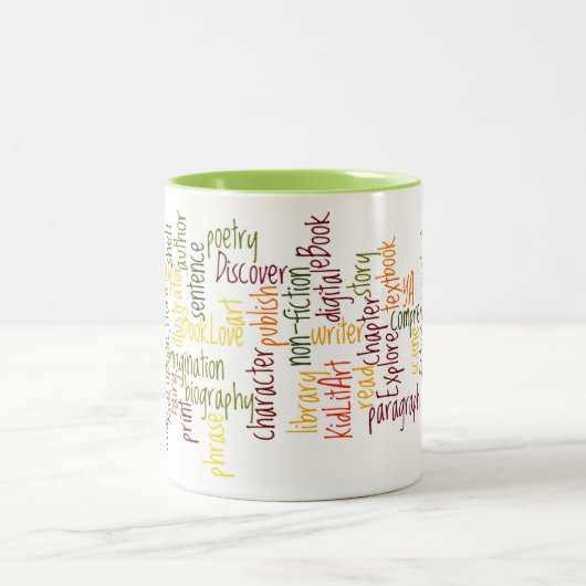 Mok Boekcloud (Center)